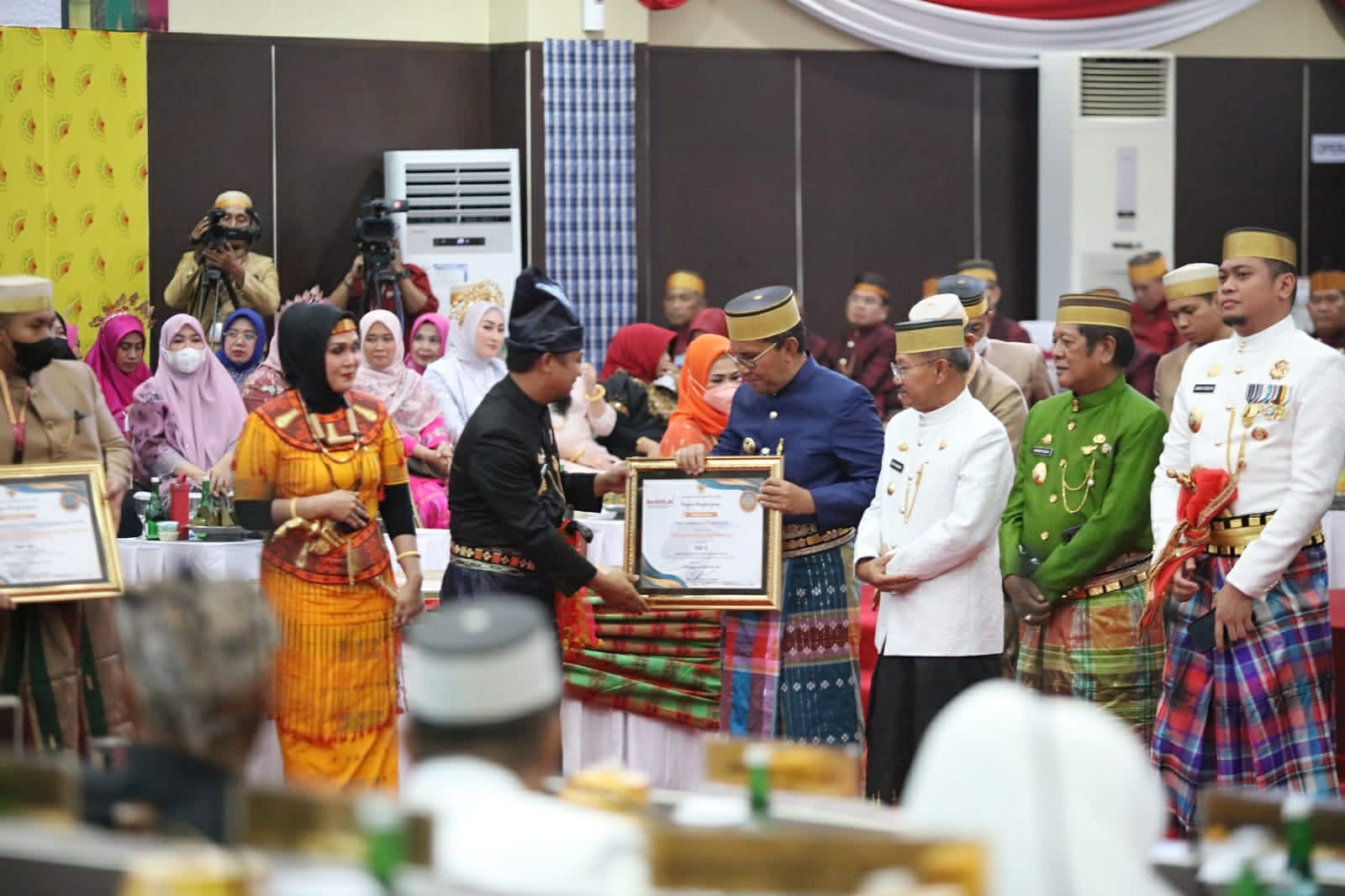 POSE Masuk Top 6 Inovasi Tingkat Provinsi, Danny Pomanto Terima Penghargaan di HUT ke-353 Sulsel